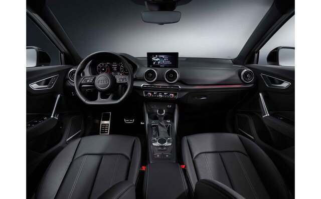 アウディのコンパクトSUV、新型Q2がデビュー アウディのコンパクトSUV、新型Q2がデビュー