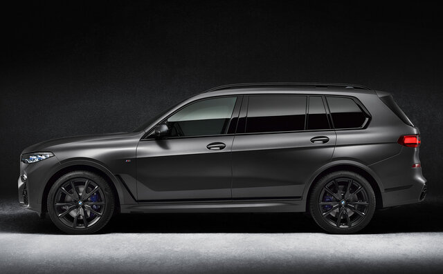 BMWから存在感のある漆黒をまとう7台のみのX7限定車が登場