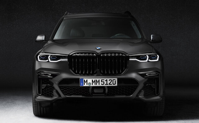 BMWから存在感のある漆黒をまとう7台のみのX7限定車が登場