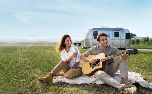 DJIから新たなスマートフォン用スタビライザー「DJI OM 4」が登場｜DJI