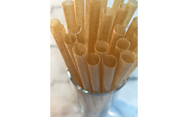 ひらまつグループが採用した「さとうきび繊維のストロー」繊維のストロー」 ひらまつグループが採用した「さとうきび繊維のストロー」繊維のストロー」