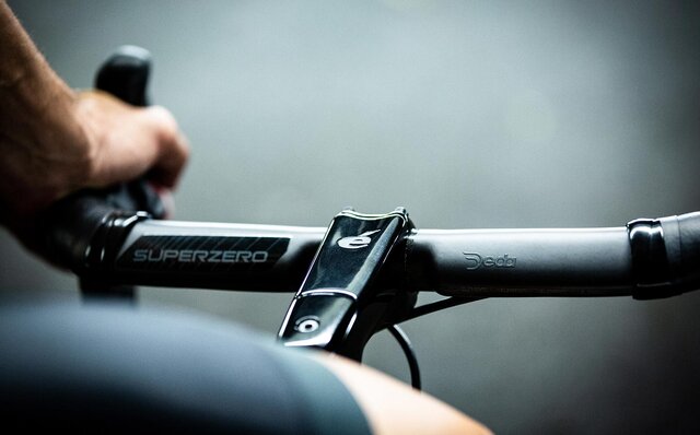 ランボルギーニ、サーヴェロがコラボレーションした63台限定のロードバイクを発表｜Lamborghini