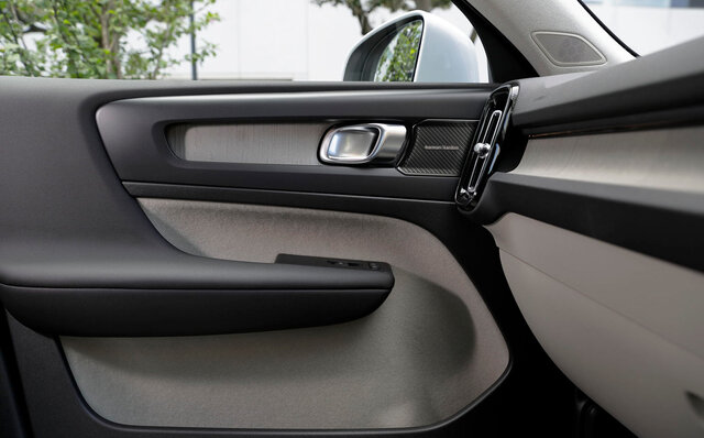 近頃のボルボの底力を見た──ボルボ XC40のPHEVに試乗|VOLVO 近頃のボルボの底力を見た──ボルボ XC40のPHEVに試乗|VOLVO