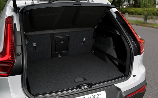 近頃のボルボの底力を見た──ボルボ XC40のPHEVに試乗|VOLVO 近頃のボルボの底力を見た──ボルボ XC40のPHEVに試乗|VOLVO