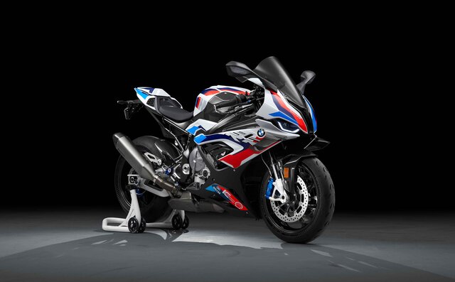 BMW、バイク初の“M”を冠した「M1000RR」発表|BMW BMW、バイク初の“M”を冠した「M1000RR」発表|BMW