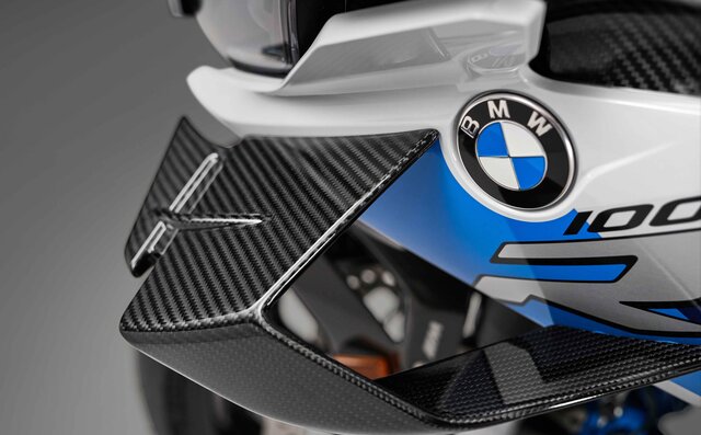 BMW、バイク初の“M”を冠した「M1000RR」発表|BMW BMW、バイク初の“M”を冠した「M1000RR」発表|BMW