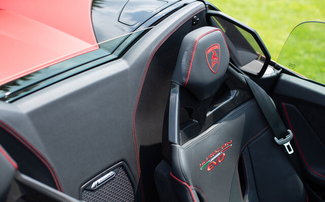 タウンスピードでも楽しい──ランボルギーニ ウラカンEVOの後輪駆動モデルに公道試乗|Lamborghini タウンスピードでも楽しい──ランボルギーニ ウラカンEVOの後輪駆動モデルに公道試乗|Lamborghini