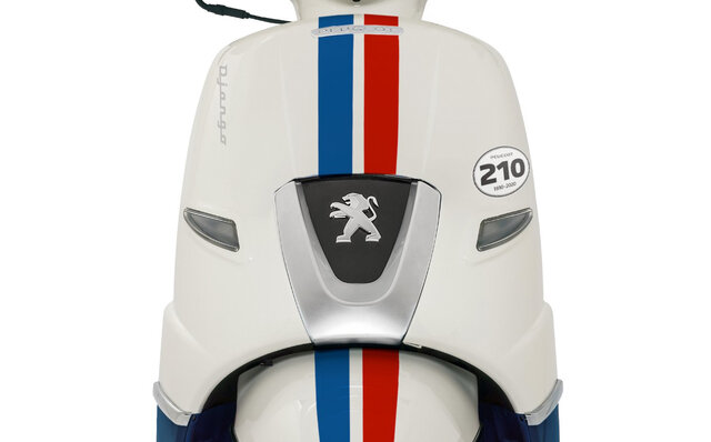 プジョー誕生210周年を記念するジャンゴの限定車が登場｜Peugeot