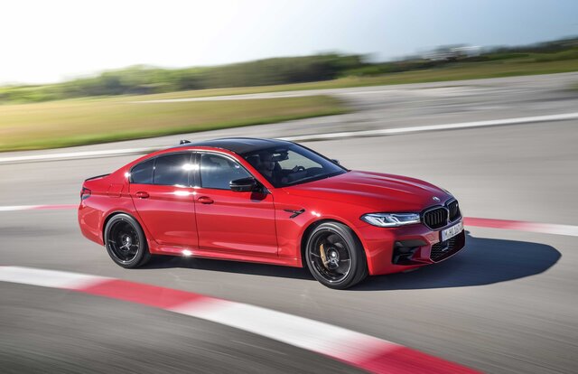 BMW、5シリーズベースの高性能モデル、M5とM550i xDriveを発売|BMW BMW、5シリーズベースの高性能モデル、M5とM550i xDriveを発売|BMW