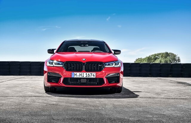 BMW、5シリーズベースの高性能モデル、M5とM550i xDriveを発売|BMW BMW、5シリーズベースの高性能モデル、M5とM550i xDriveを発売|BMW