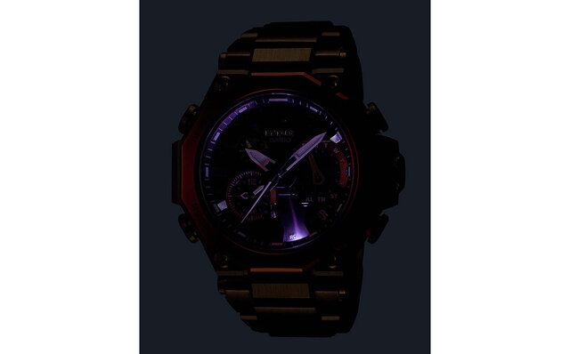 新開発の「デュアルコアガード構造」を採用した「MTG-B2000」｜G-SHOCK