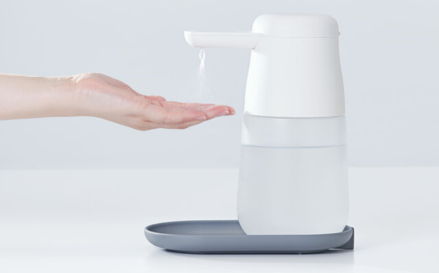 手をかざすと消毒液が噴射される自動手指消毒器に大容量タイプ登場|KING JIM 手をかざすと消毒液が噴射される自動手指消毒器に大容量タイプ登場|KING JIM