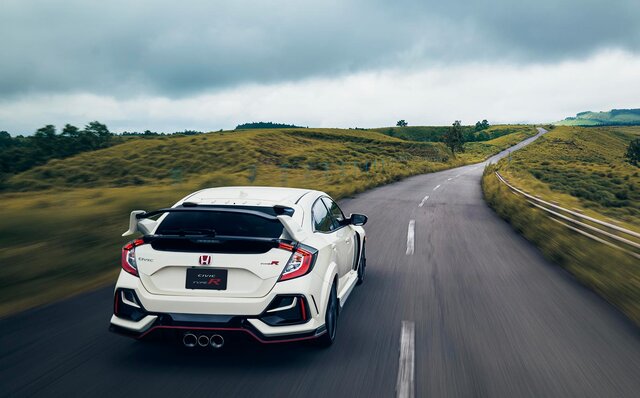 シビックがサーキット走行性能を進化させるマイナーチェンジ|HONDA シビックがサーキット走行性能を進化させるマイナーチェンジ|HONDA