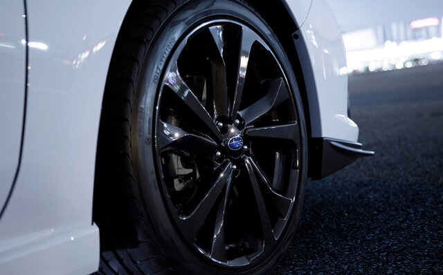インプレッサに最上級「STIスポーツ」やハイブリッドモデルを新設定｜SUBARU