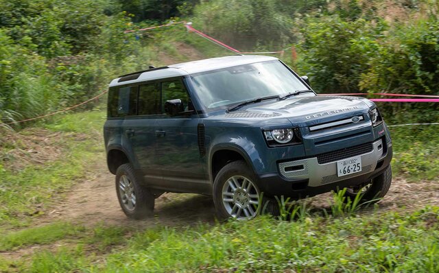 オンロード性能とオフロード性能を見事に両立──新型ディフェンダーに試乗|Land Rover オンロード性能とオフロード性能を見事に両立──新型ディフェンダーに試乗|Land Rover