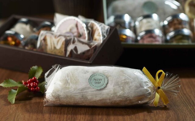 2020年のクリスマスは、シェフのアイディアが詰まった4種類のケーキが登場｜Andaz Tokyo