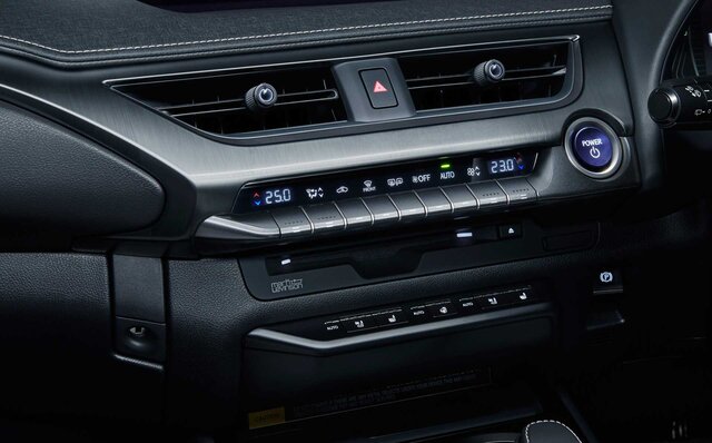 レクサスが初の市販EVモデル「UX300e」を発売｜Lexus