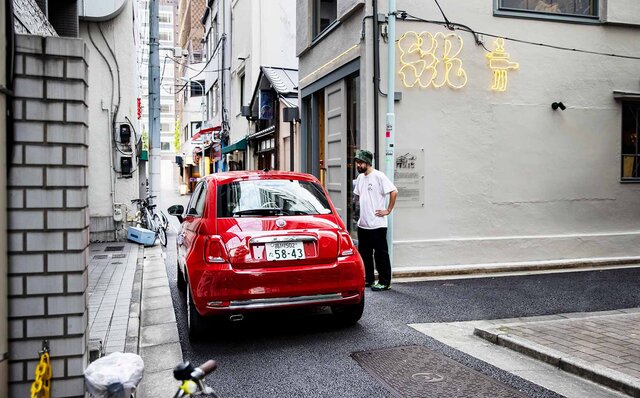 ムラカミカイエがフィアット 500と繰り広げる東京クルーズ｜FIAT