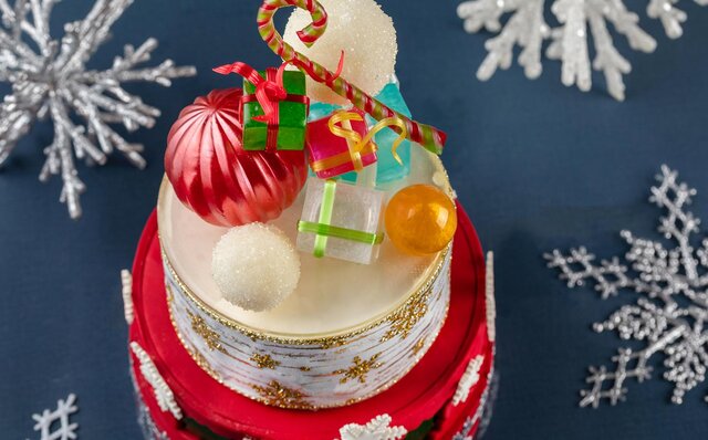 おうちクリスマスを盛り上げるカラフルでハッピーなクリスマスケーキ｜GRAND HYATT TOKYO