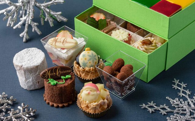 おうちクリスマスを盛り上げるカラフルでハッピーなクリスマスケーキ｜GRAND HYATT TOKYO