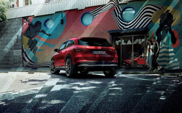 メルセデス、GLAに2つのハイパフォーマンスモデルを追加｜Mercedes Benz