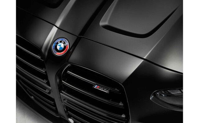 BMW M4コンペティションにNY発のライフスタイルブランドKITHとコラボレーションした全世界150台の限定モデル｜BMW