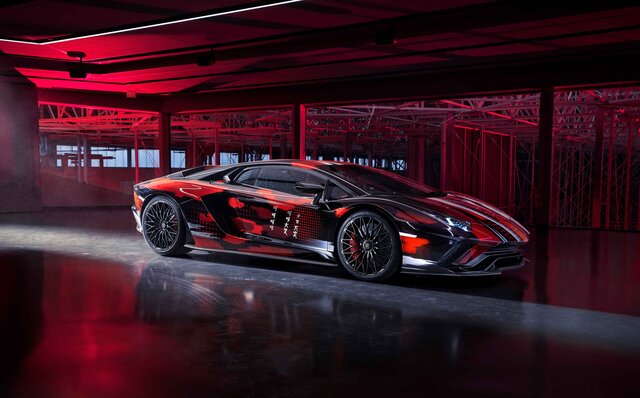 六本木に世界2拠点目となる「THE LOUNGE TOKYO」をオープン｜Lamborghini