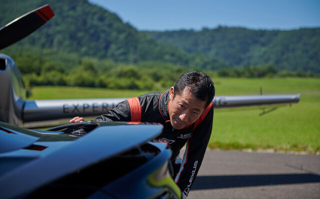 レクサスLCに室谷義秀選手と技術交流から生まれた70台限定の特別仕様車｜LEXUS
