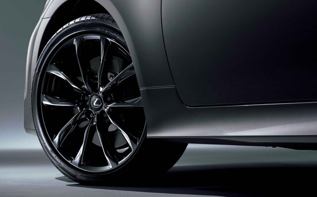 レクサスLCに室谷義秀選手と技術交流から生まれた70台限定の特別仕様車｜LEXUS