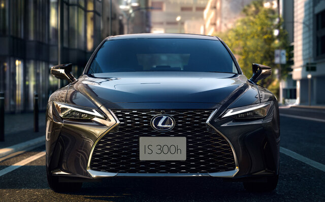 マイナーチェンジしたレクサスIS発売開始|LEXUS マイナーチェンジしたレクサスIS発売開始|LEXUS