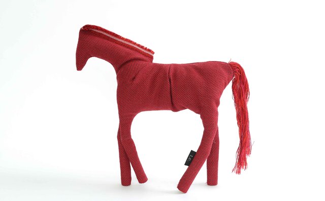 ソファや椅子の端材で作れらるoff-cutコレクション｜Thomas Eyck