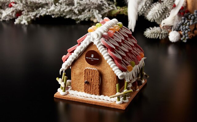 遊び心たっぷりのケーキとスイーツでクリスマスパーティーを演出|The Ritz-Carlton, Tokyo 遊び心たっぷりのケーキとスイーツでクリスマスパーティーを演出|The Ritz-Carlton, Tokyo