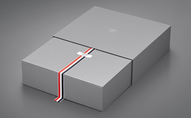 Galaxy とThom Browne のコラボレーション第二弾Galaxy Z Fold2 Thom Browne Editionが日本上陸|Galaxy×THOM BROWNE Galaxy とThom Browne のコラボレーション第二弾Galaxy Z Fold2 Thom Browne Editionが日本上陸|Galaxy×THOM BROWNE