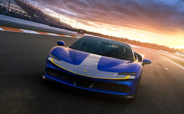 フェラーリの量産型オープンPHEVモデル「SF90スパイダー」がデビュー|Ferrari フェラーリの量産型オープンPHEVモデル「SF90スパイダー」がデビュー|Ferrari