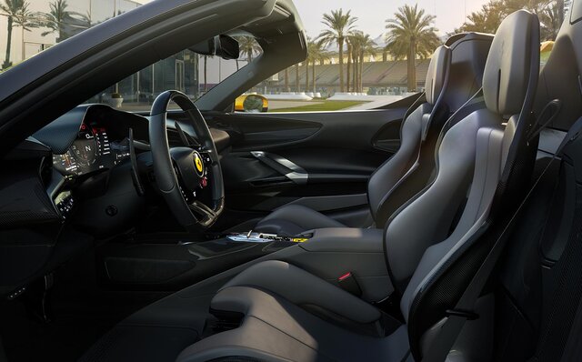 フェラーリの量産型オープンPHEVモデル「SF90スパイダー」がデビュー|Ferrari フェラーリの量産型オープンPHEVモデル「SF90スパイダー」がデビュー|Ferrari