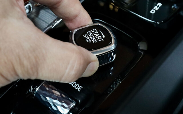 “電動化”されたボルボXC60 B6 Rデザインに試乗|VOLVO “電動化”されたボルボXC60 B6 Rデザインに試乗|VOLVO