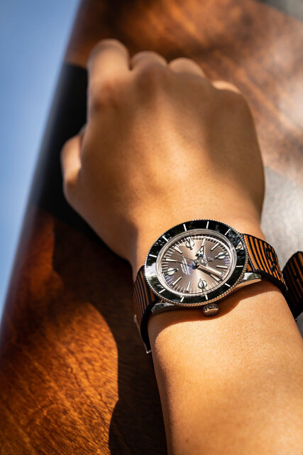 スーパーオーシャン ヘリテージ ' 57 アウターノウン｜BREITLING