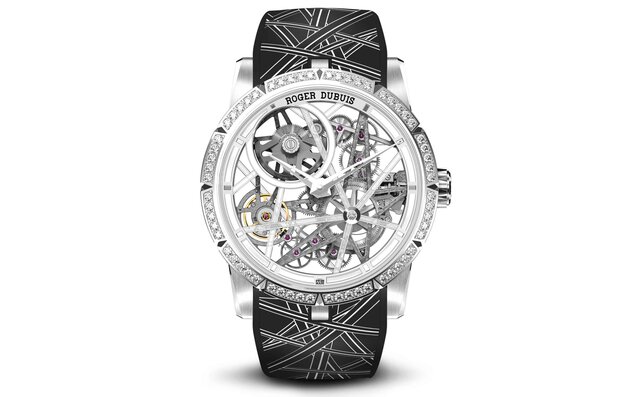 明暗でまったく異なる表情を見せるロジェ・デュブイ「エクスカリバー ブラックライト」｜ROGER DUBUIS