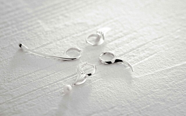 美しき流線型がファッションを引き立てるユニセックス・ジュエリー ectm（エクタム）デビュー｜ectm