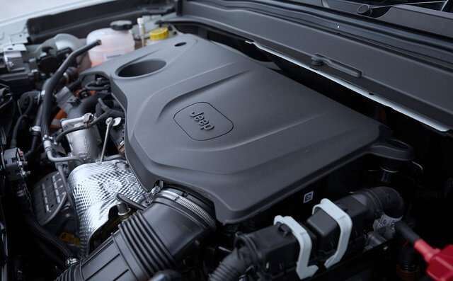 ジープ電動化の嚆矢たるレネゲード 4×e に試乗｜Jeep®