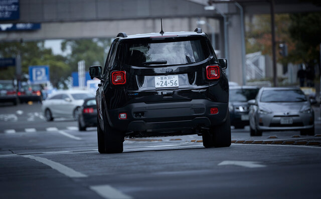 ジープ電動化の嚆矢たるレネゲード 4×e に試乗｜Jeep®
