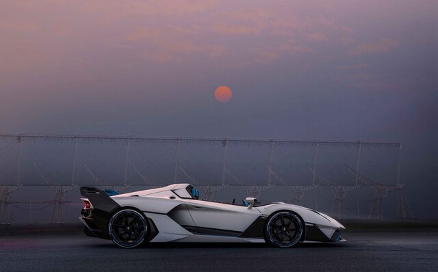 ランボルギーニ、スクアドラ・コルセが手掛けた公道仕様のオープントップレーシングカー「SC20」発表｜Lamborghini