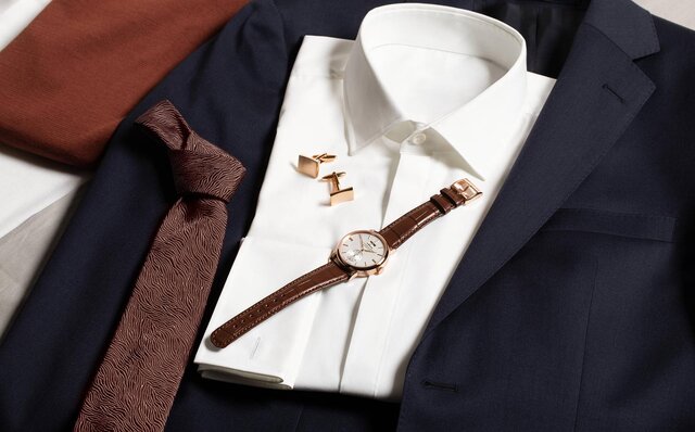 洗練された新作シルバーダイアルのサクソニア・アウトサイズデイト｜A. LANGE & SÖHNE