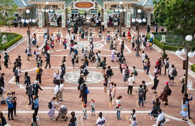 初沢亜利×時津剛＋担当編集者トークショー｜LOUNGE