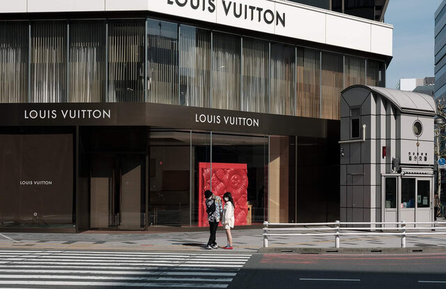 初沢亜利×時津剛＋担当編集者トークショー｜LOUNGE