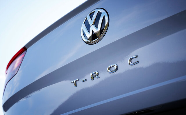 ゴルフのSUV版ともいうべきスタイルが魅力──フォルクスワーゲンT-Rocに試乗｜Volkswagen
