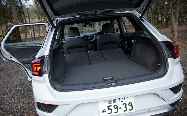 ゴルフのSUV版ともいうべきスタイルが魅力──フォルクスワーゲンT-Rocに試乗｜Volkswagen