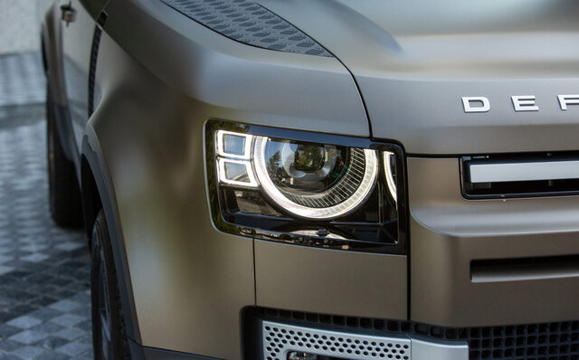 外観のイメージとはかけ離れたスポーティな感覚のドライブが楽しめる──新型ディフェンダーに試乗｜Land Rover