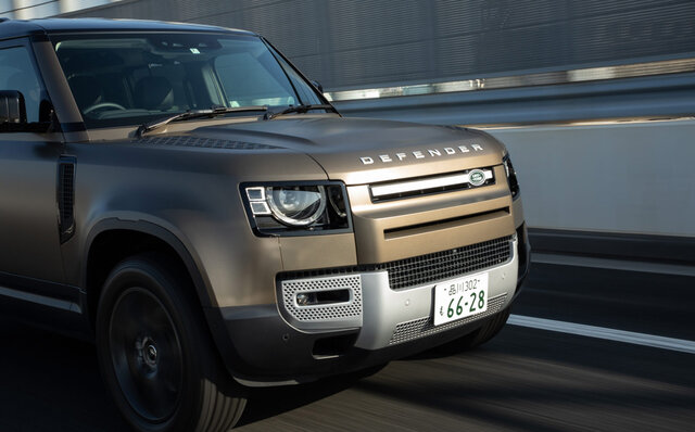 外観のイメージとはかけ離れたスポーティな感覚のドライブが楽しめる──新型ディフェンダーに試乗｜Land Rover