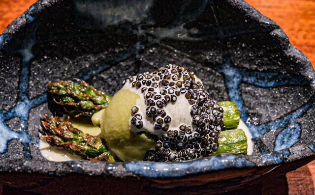 予約の取れない超人気店として、都市伝説化中の「Comptoir Feu」が、一日限りで東京・渋谷に出現｜EAT